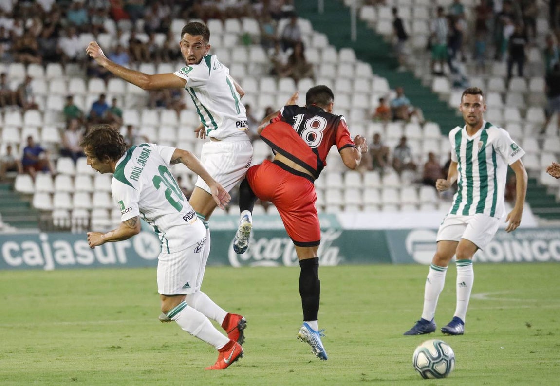 El Córdoba-Rayo Vallecano, en imágenes