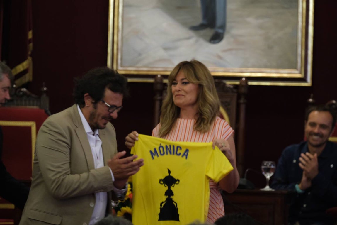 FOTOS: Presentación del primer Trofeo Carranza femenino