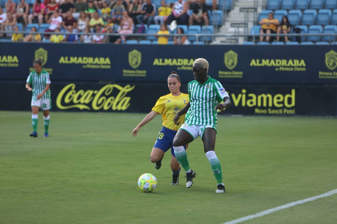 Las FOTOS del partido del Cádiz CF Femenino ante el Betis