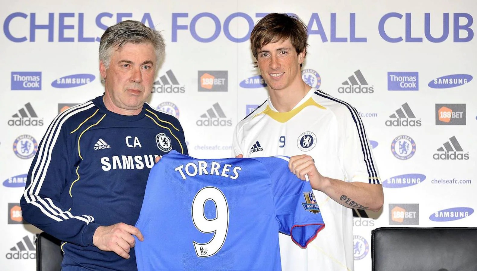 En enero de 2011, el Chelsea fichó a Torres por 60 millones de euros. 