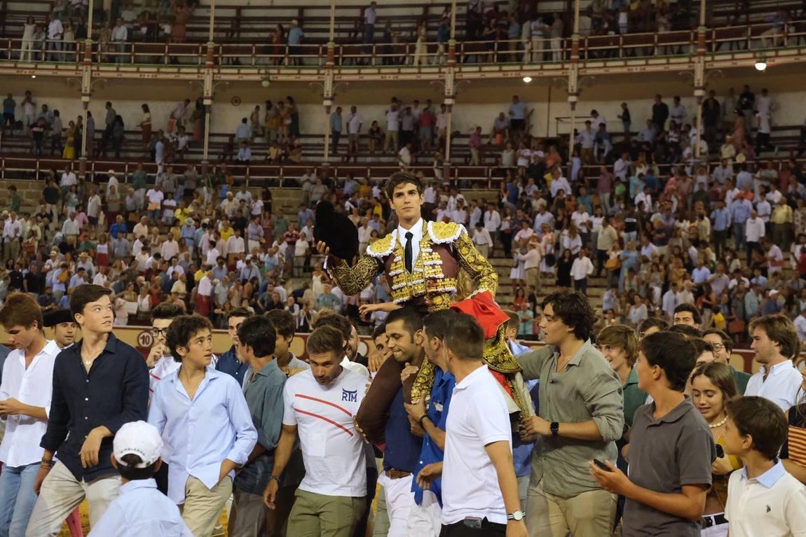 Corrida de &#039;El Juli&#039;, José María Manzanares y Daniel Crespo en El Puerto