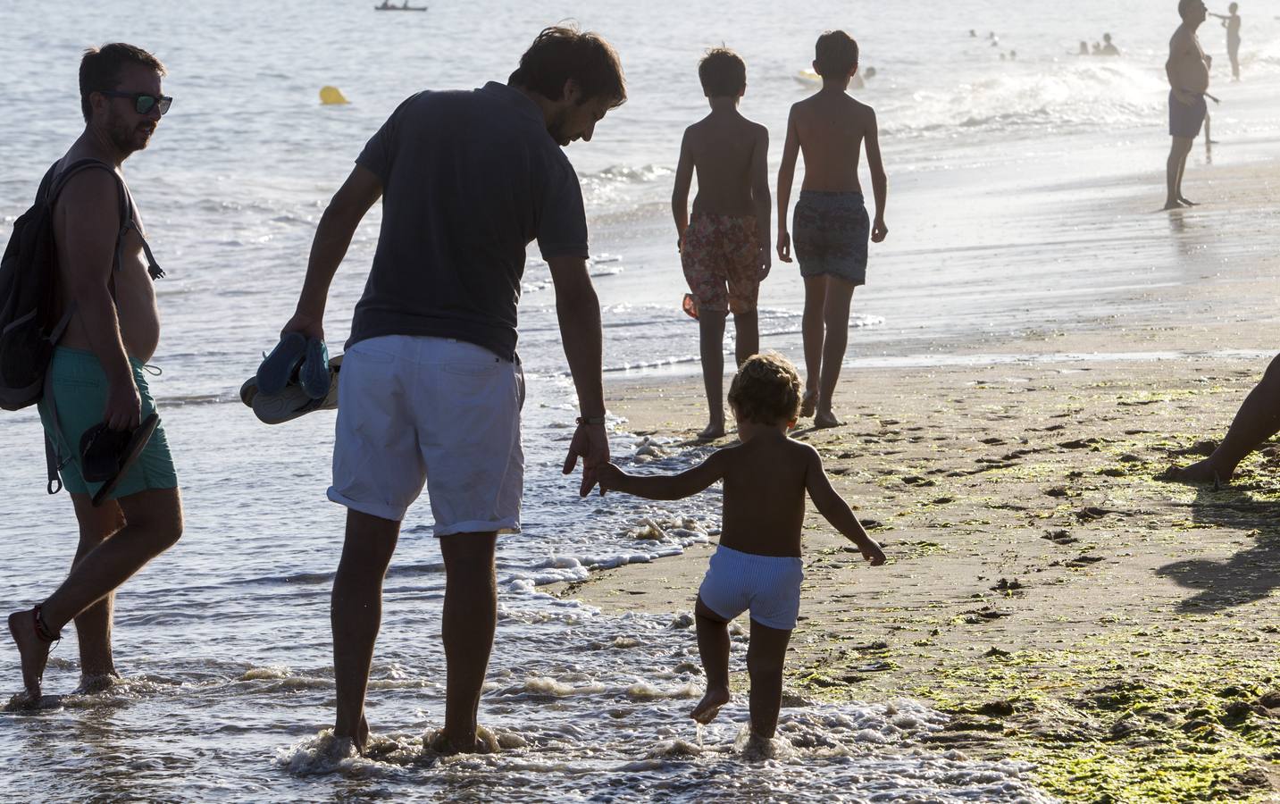 Fotogalería: Un placentero día de playa en Islantilla