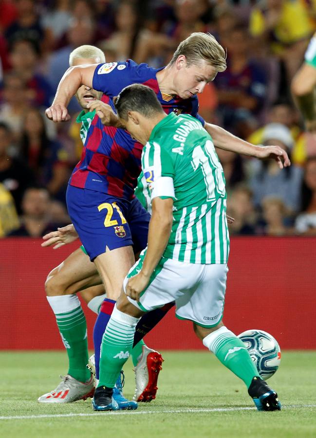 En imágenes, la derrota del Real Betis antes el FC Barcelona en el Camp Nou (5-2)