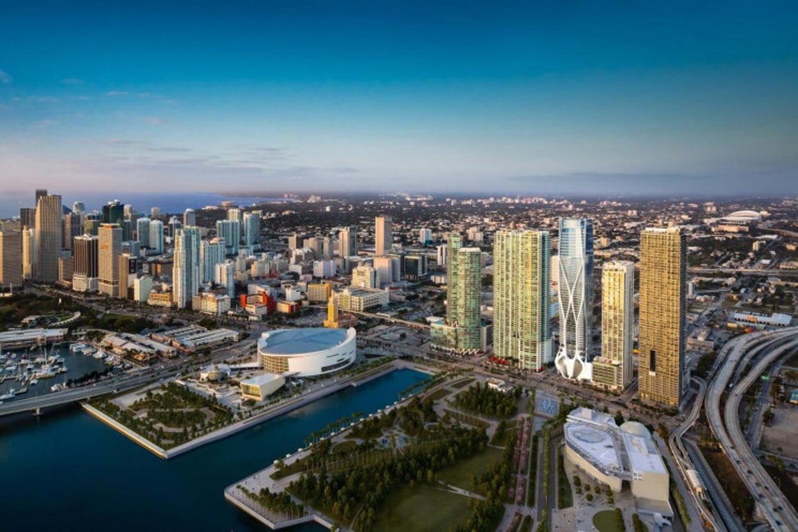 One Thousand Museum. El edificio mide 215 metros de altura y está dividido en 62 plantas; lo que lo convierte en uno de los edificios más altos de Miami