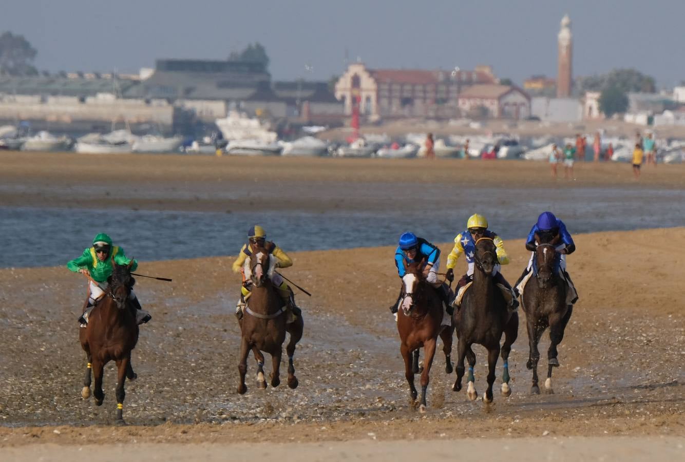 FOTOS: Segundo ciclo de las carreras de caballos de Sanlúcar