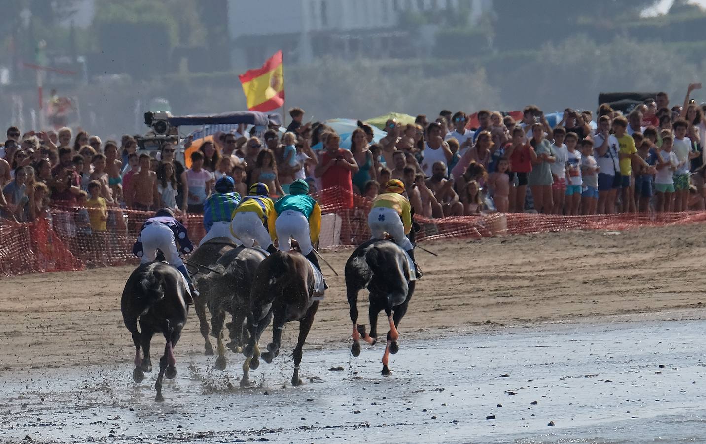 FOTOS: Segundo ciclo de las carreras de caballos de Sanlúcar