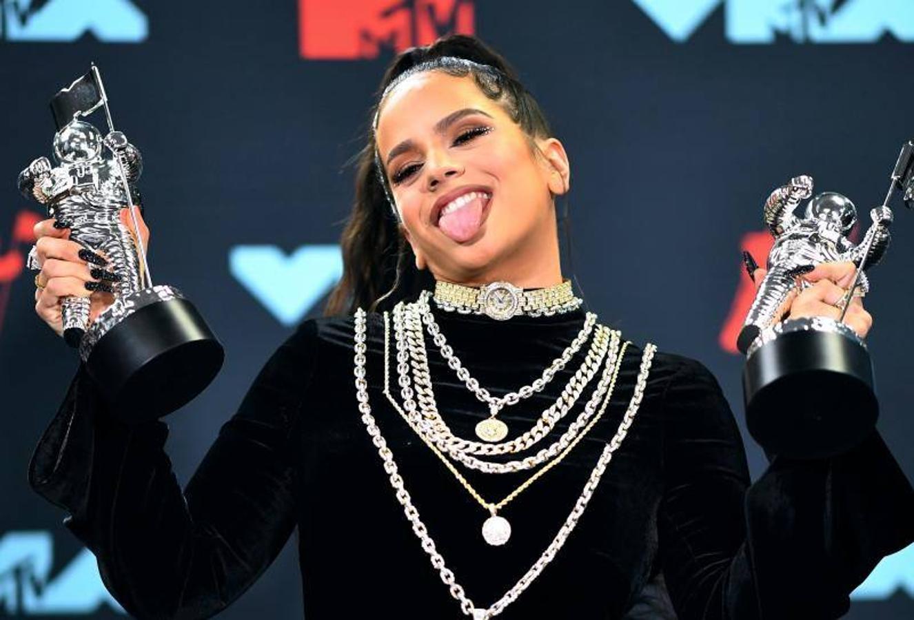 Así fue la actuación y alfombra roja de Rosalía en los MTV VMAs 2019