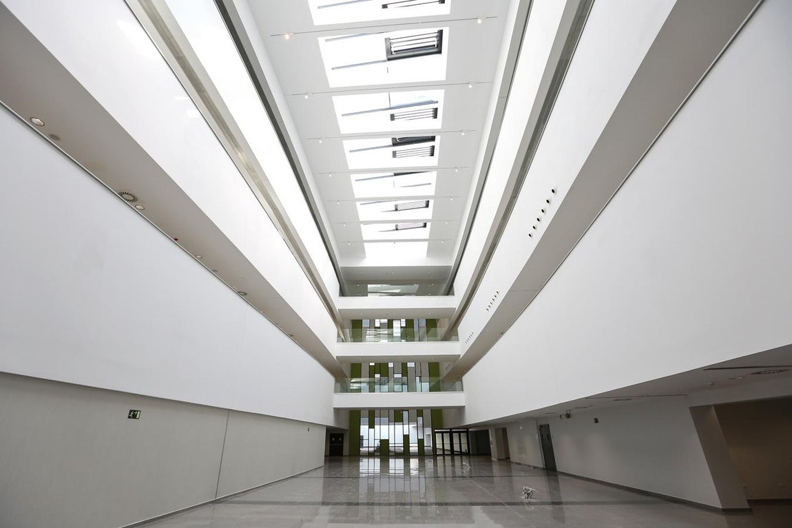 Imágenes de las nuevas habitaciones y servicios del hospital de Toledo