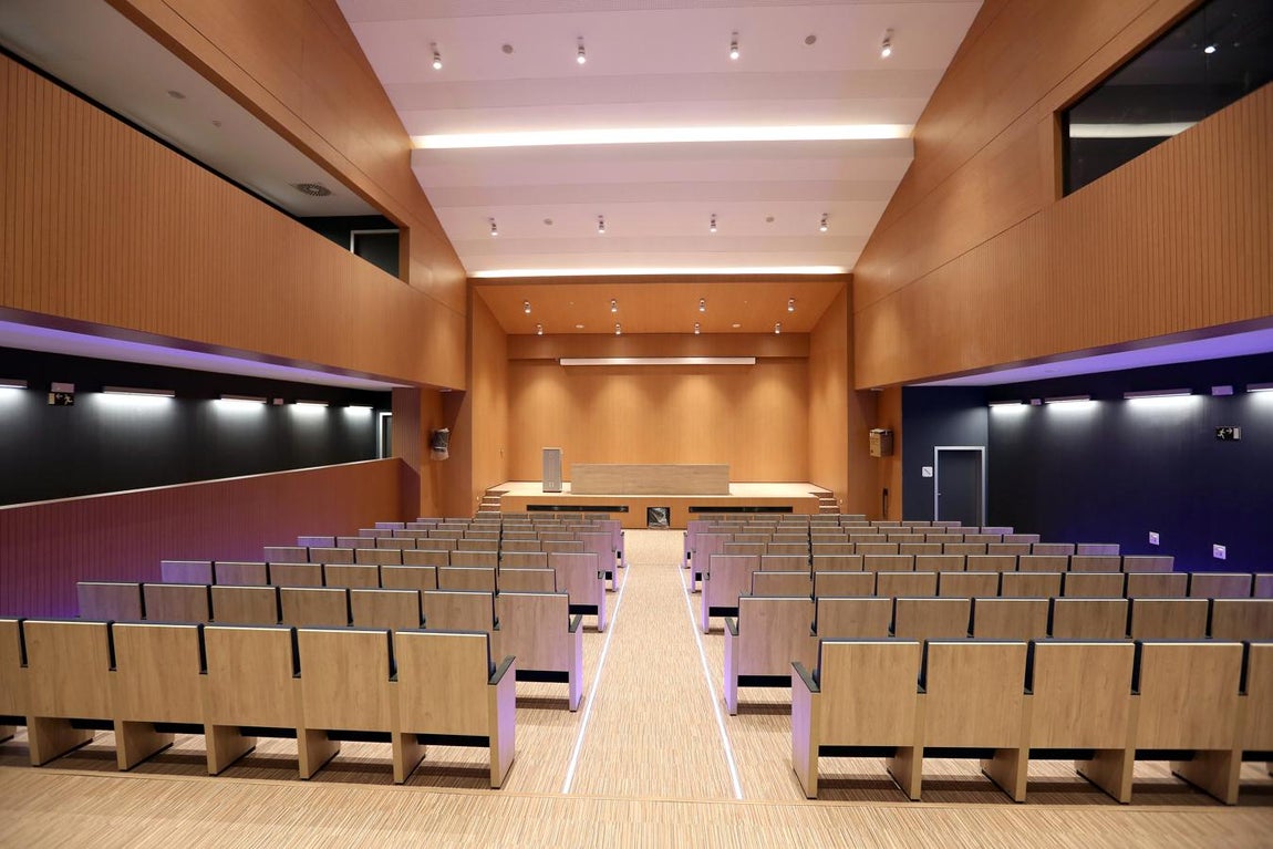 Imágenes de las nuevas habitaciones y servicios del hospital de Toledo