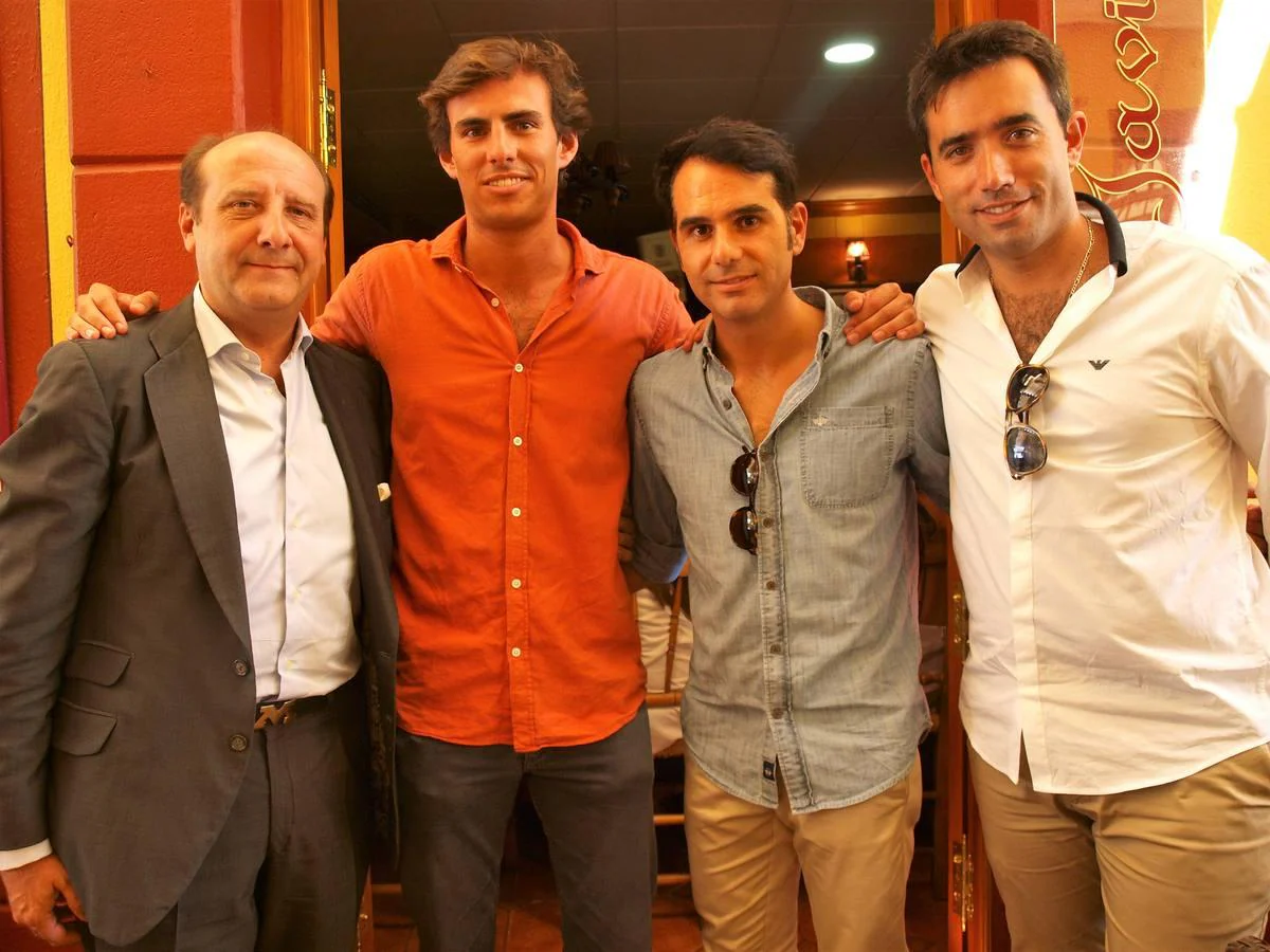 El abogado Joaquín Moeckel, Víctor Astolfi, Salvador Vega y Pedro Marqués