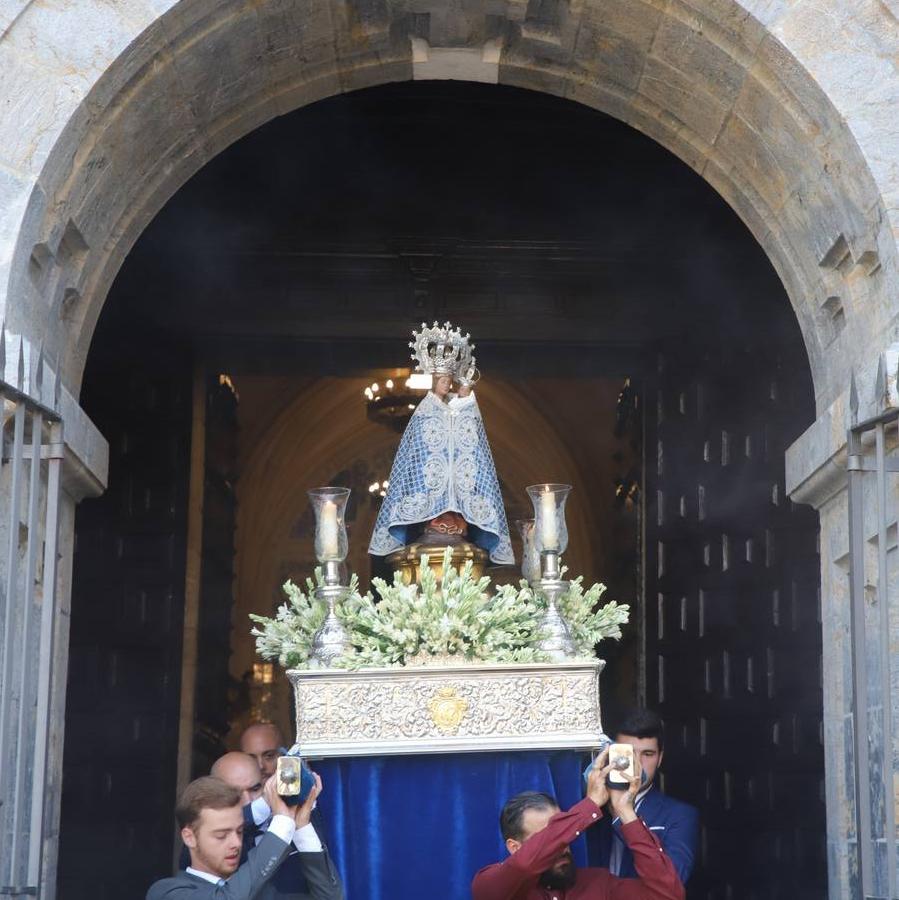 La visita de la Virgen de la Fuensanta a los templos de Córdoba, en imágenes