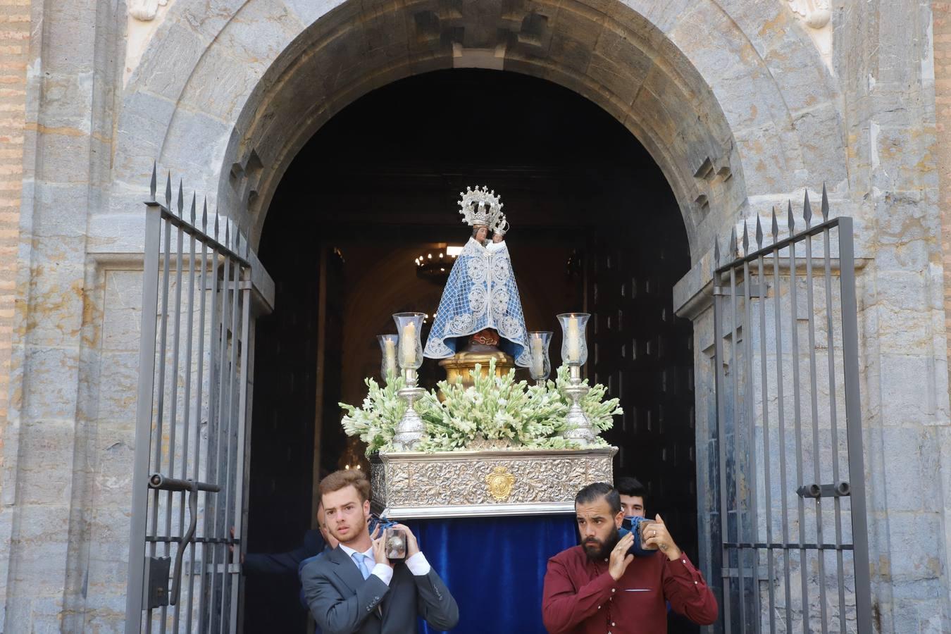 La visita de la Virgen de la Fuensanta a los templos de Córdoba, en imágenes