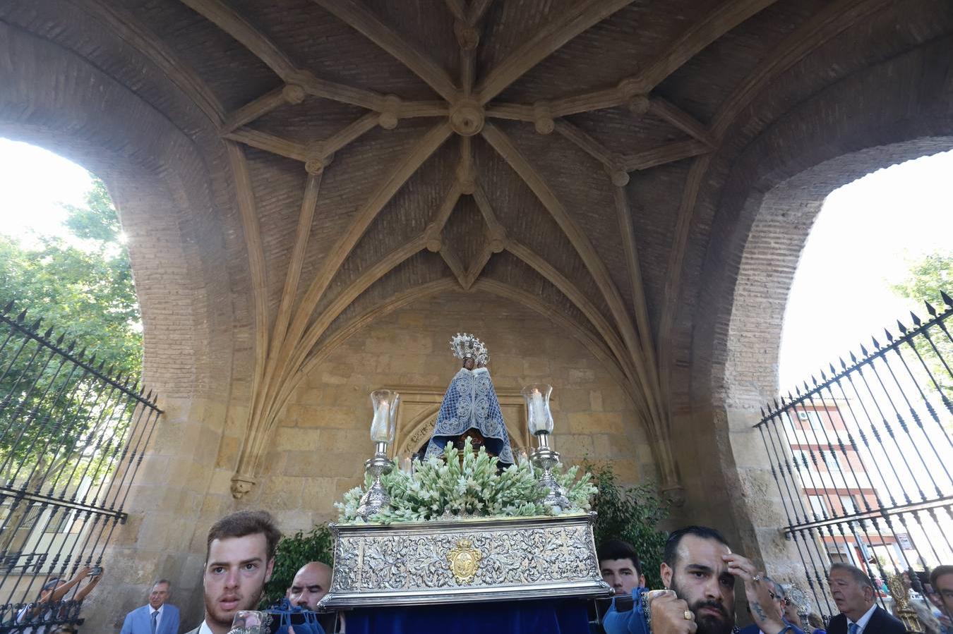 La visita de la Virgen de la Fuensanta a los templos de Córdoba, en imágenes