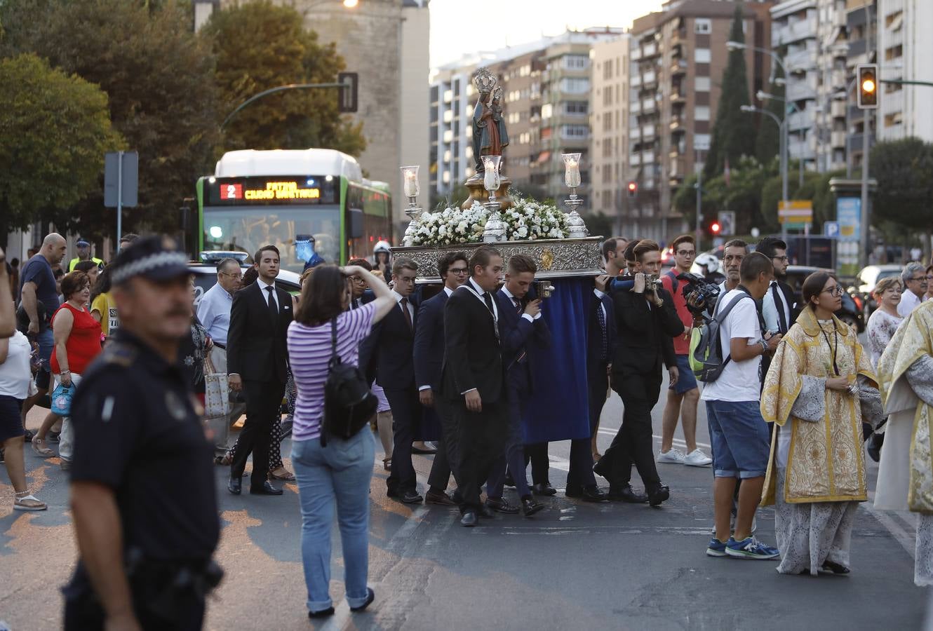 El encuentro de la Virgen de la Fuensanta con San Rafael, en imágenes