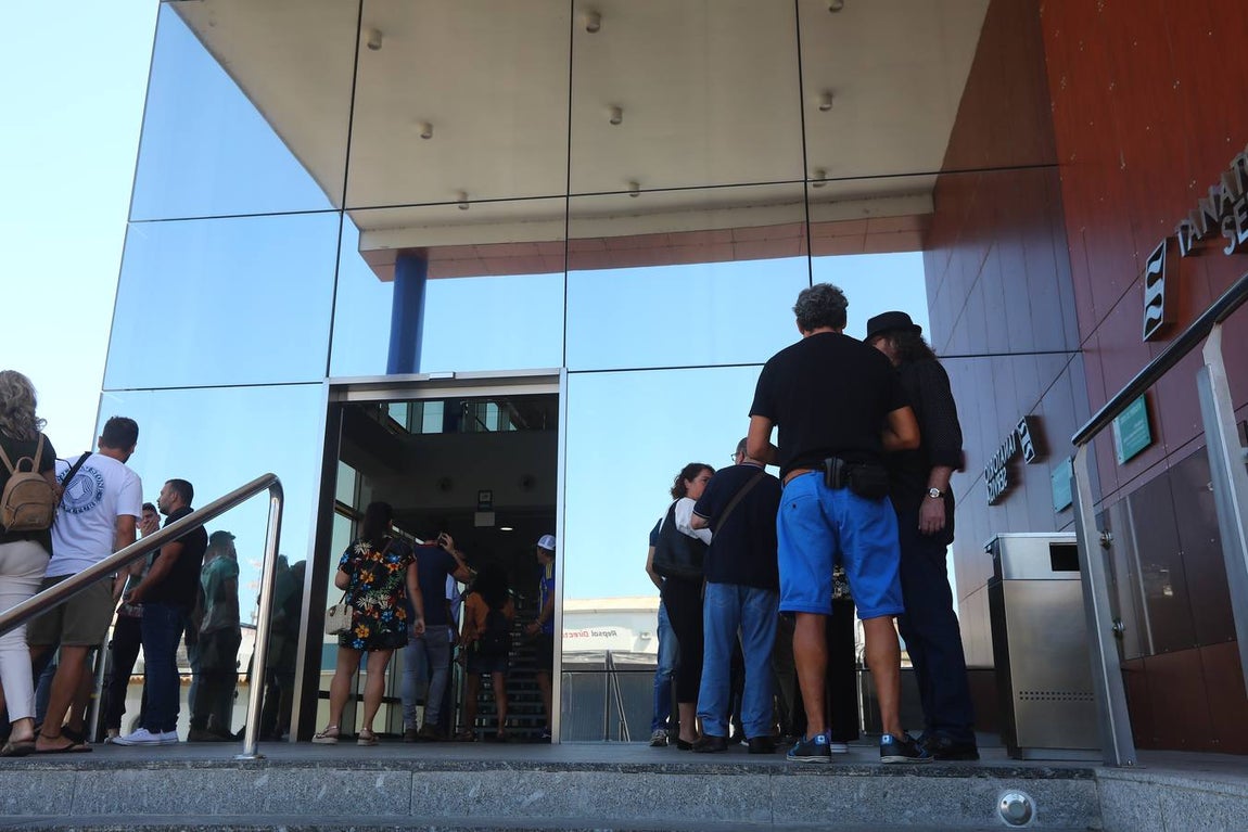 FOTOS: Íntimo y emocionado adiós a Manolo Santander