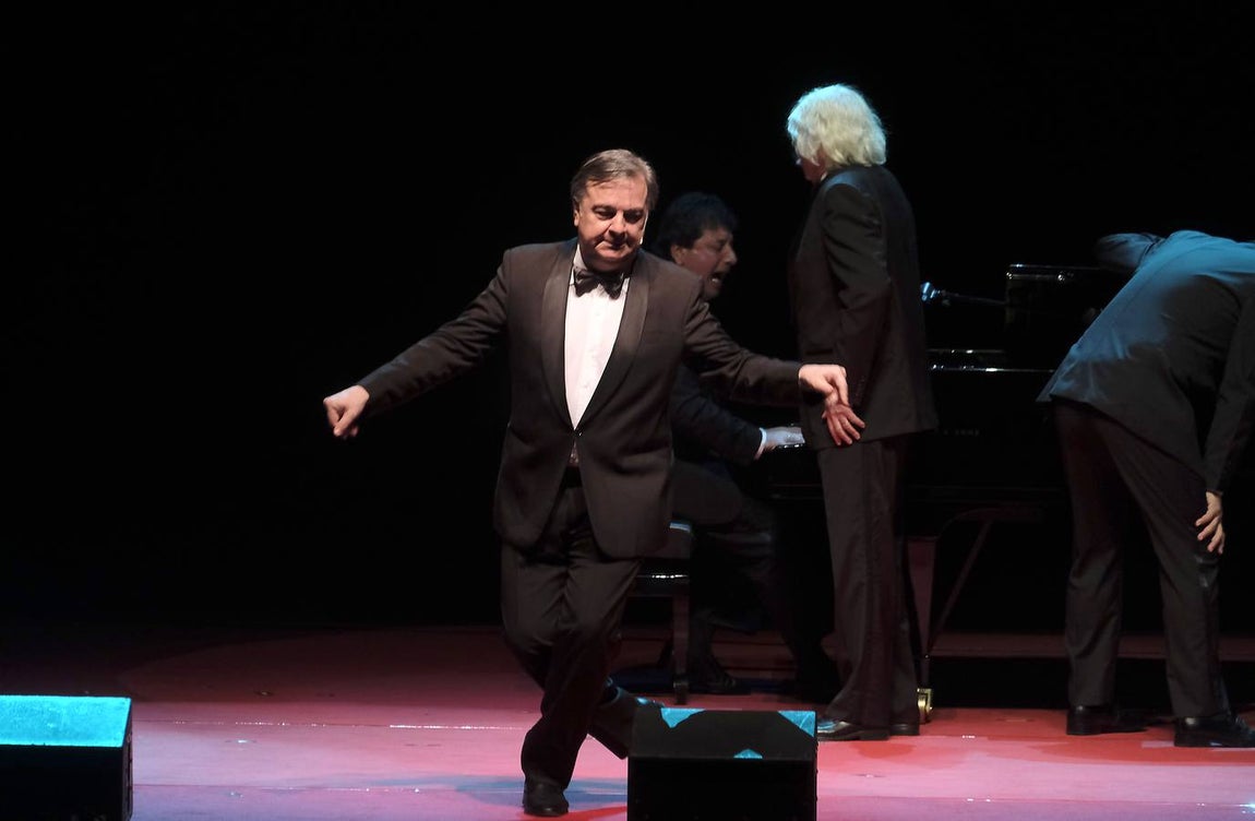 En imágenes, Les Luthiers abre la temporada del Maestranza