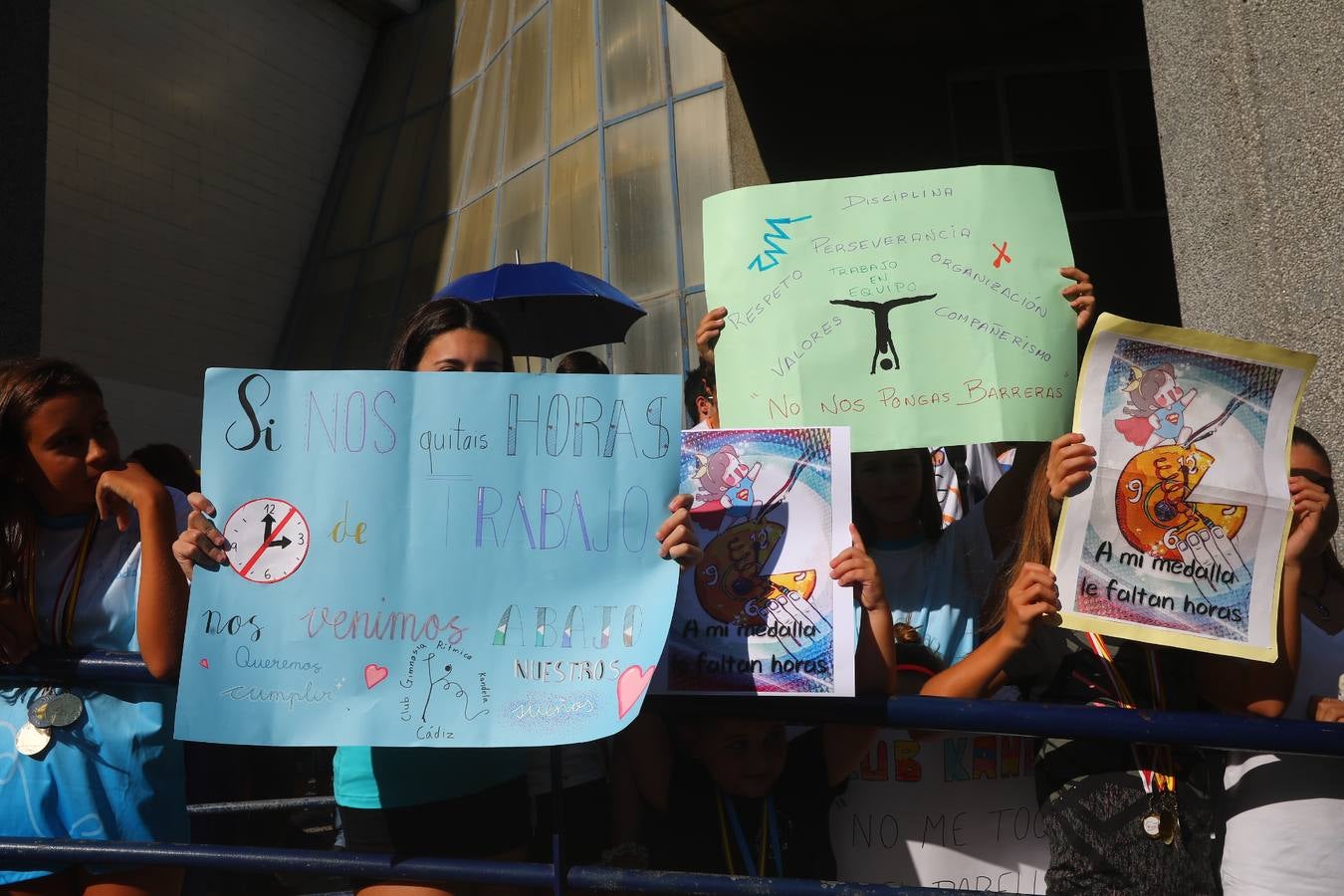 Fotos: Protesta por el mal estado de las instalaciones deportivas en Cádiz