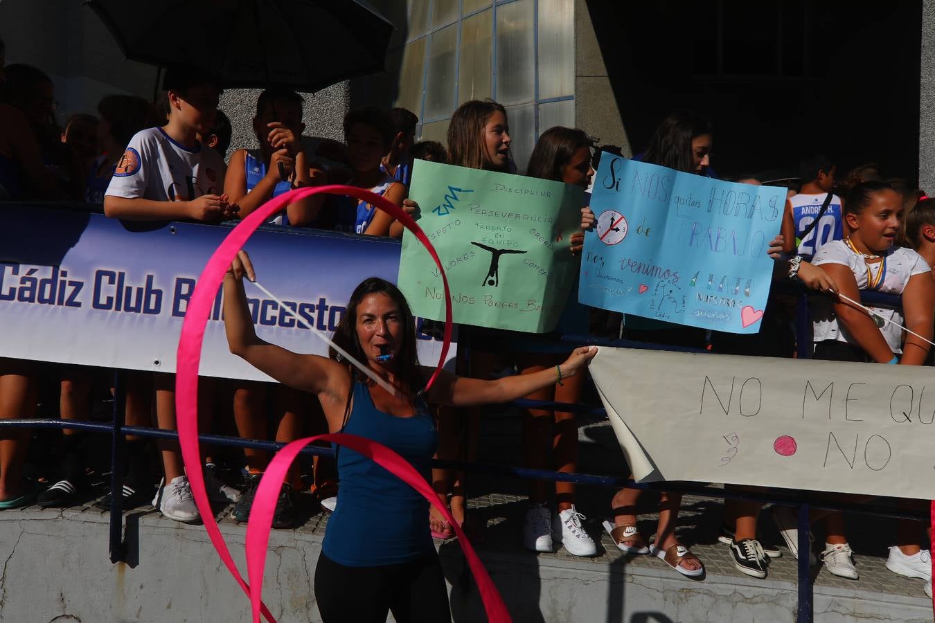 Fotos: Protesta por el mal estado de las instalaciones deportivas en Cádiz