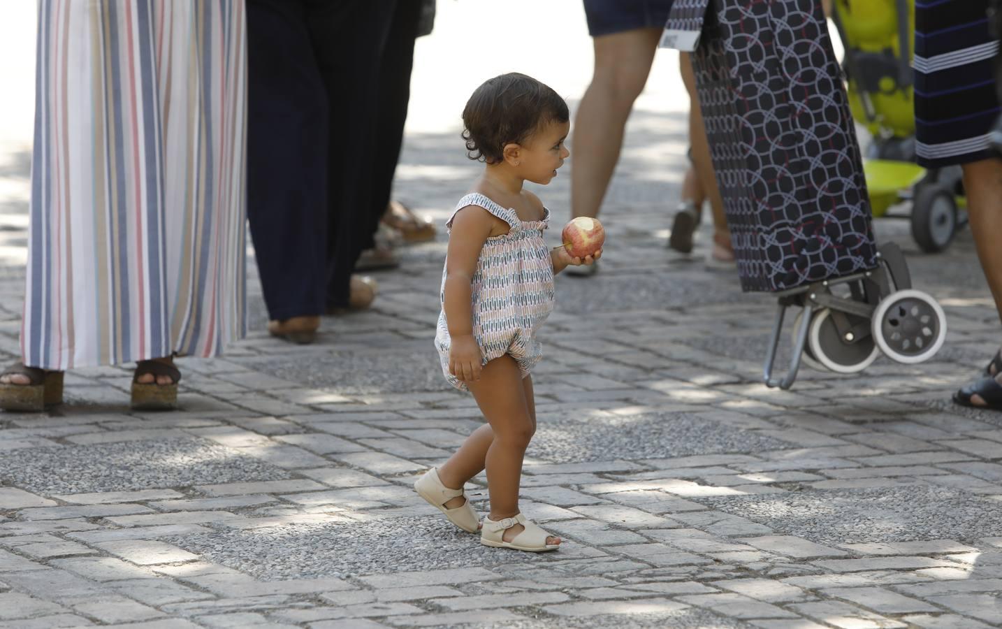 Piraguas y fruta gratis en la Velá de la Fuensanta de Córdoba