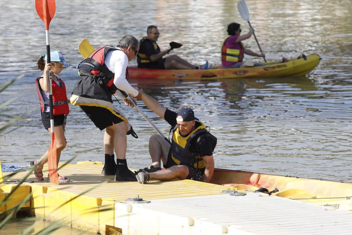 Piraguas y fruta gratis en la Velá de la Fuensanta de Córdoba