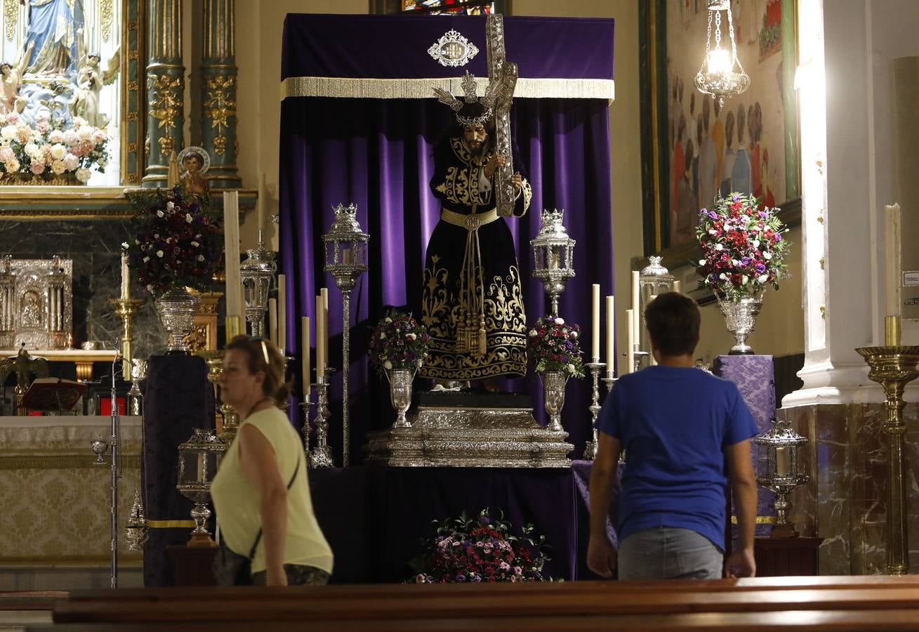 En imágenes, los Nazarenos de Rute y Palma del Río esperan la magna de Córdoba