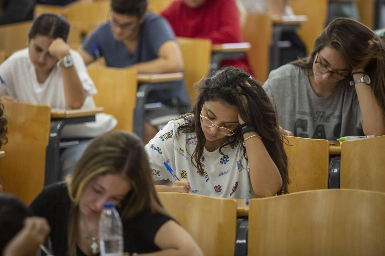 En imágenes, los primeros exámenes de Selectividad de septiembre en Andalucía