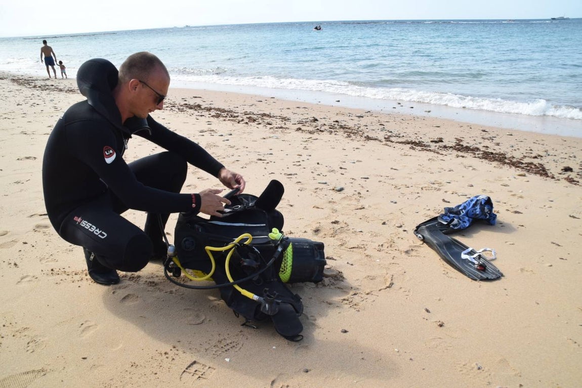 En Fotos, la búsqueda del desaparecido en los Caños de Meca