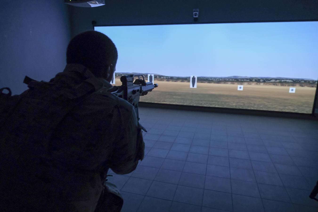 Fotos: galería y simulador de tiro del Tercio de Armada