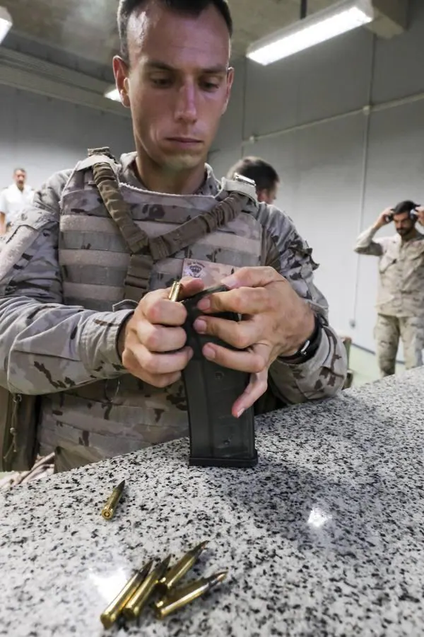 Fotos: galería y simulador de tiro del Tercio de Armada