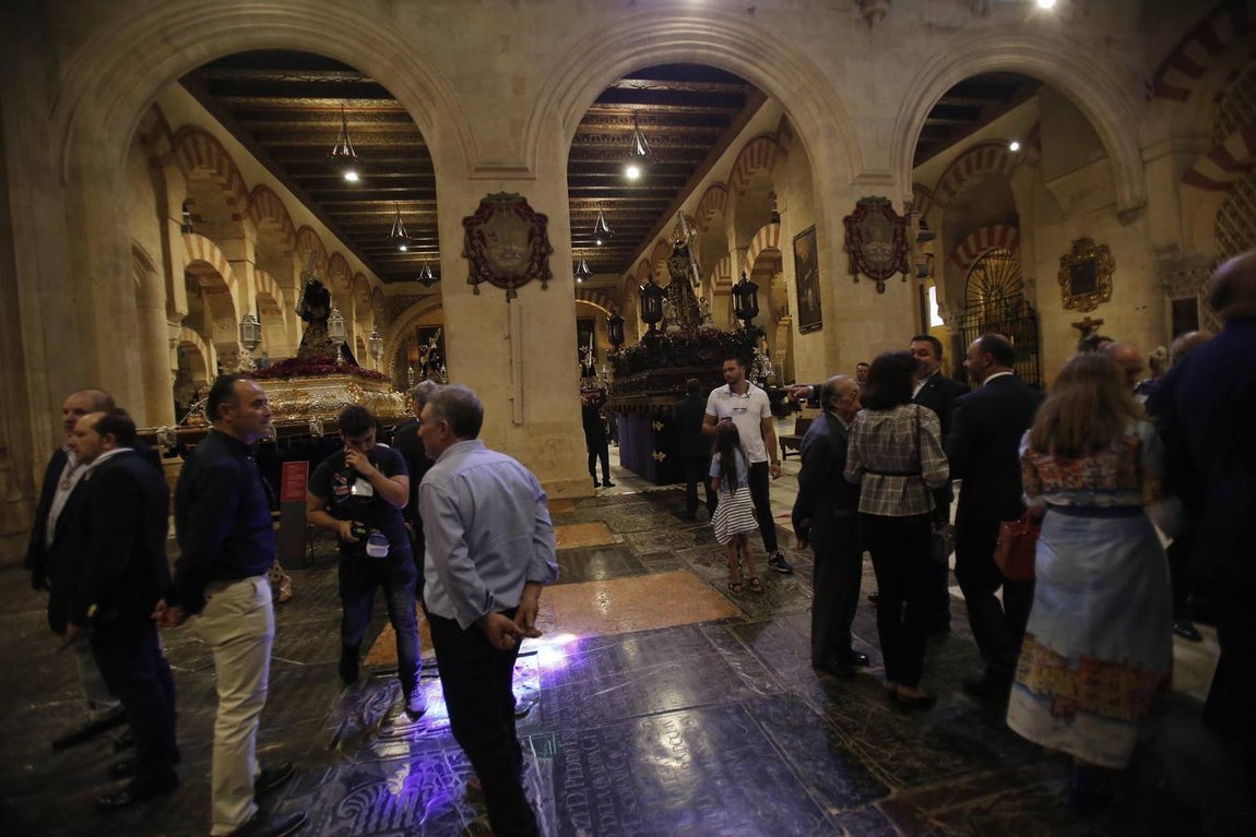La magna exposición de Córdoba «Por tu Cruz redimiste el mundo», en imágenes