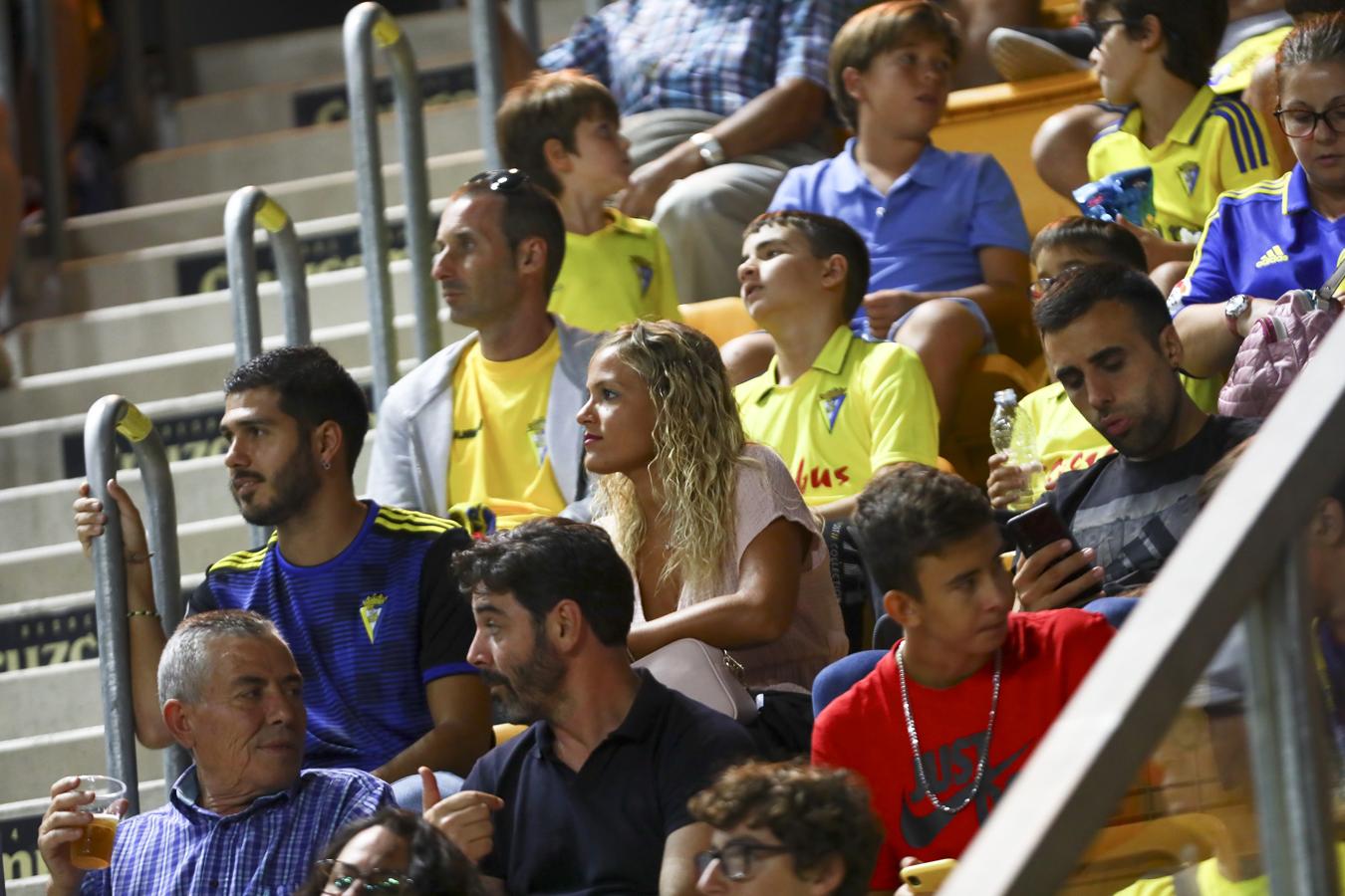 FOTOS: Búscate en el partido del Cádiz CF VS Girona FC