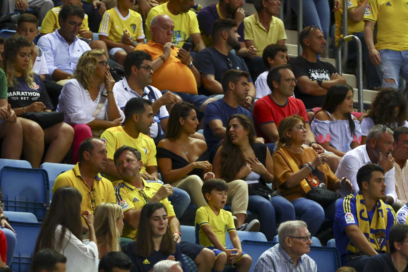 FOTOS: Búscate en el partido del Cádiz CF VS Girona FC