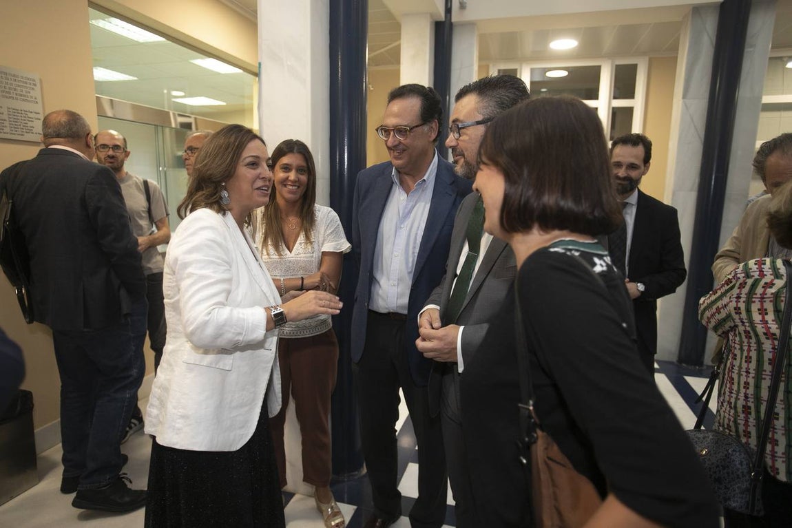 La charla de los alcaldes de Córdoba en el Colegio de Abogados, en imágenes