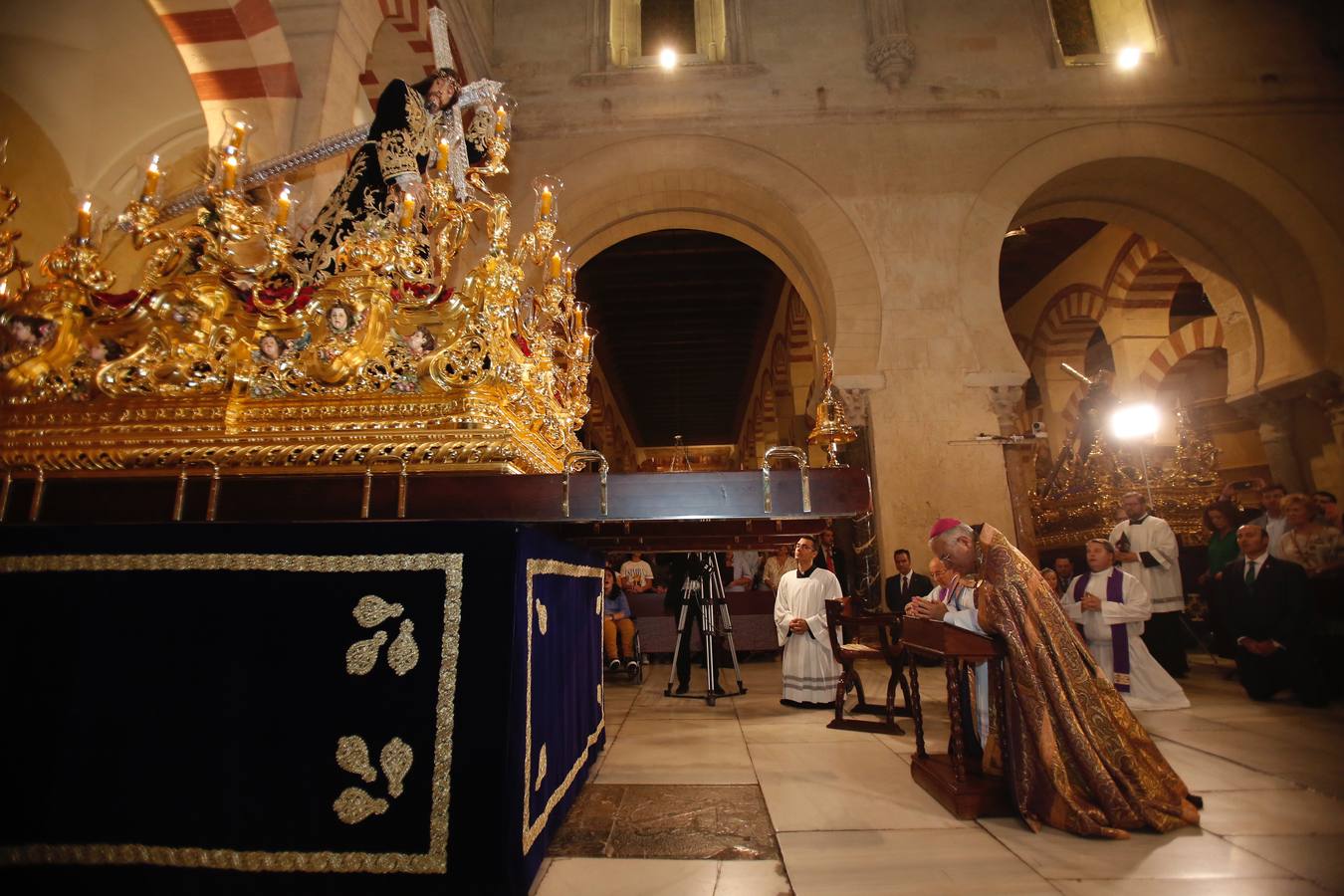 El Miserere del Nazareno de Lucena en la Catedral de Córdoba, en imágenes