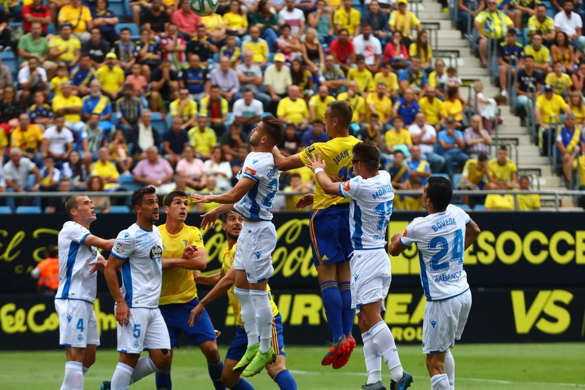Las imágenes del Cádiz C.F. vs Deportivo (0-0)
