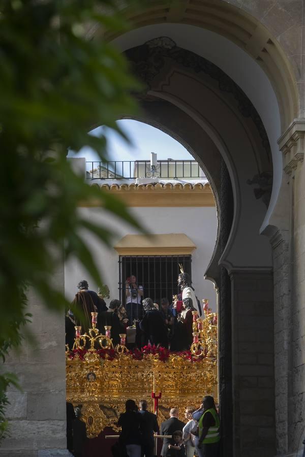 La procesión de regreso de la Magna Nazarena de Córdoba, en imágenes