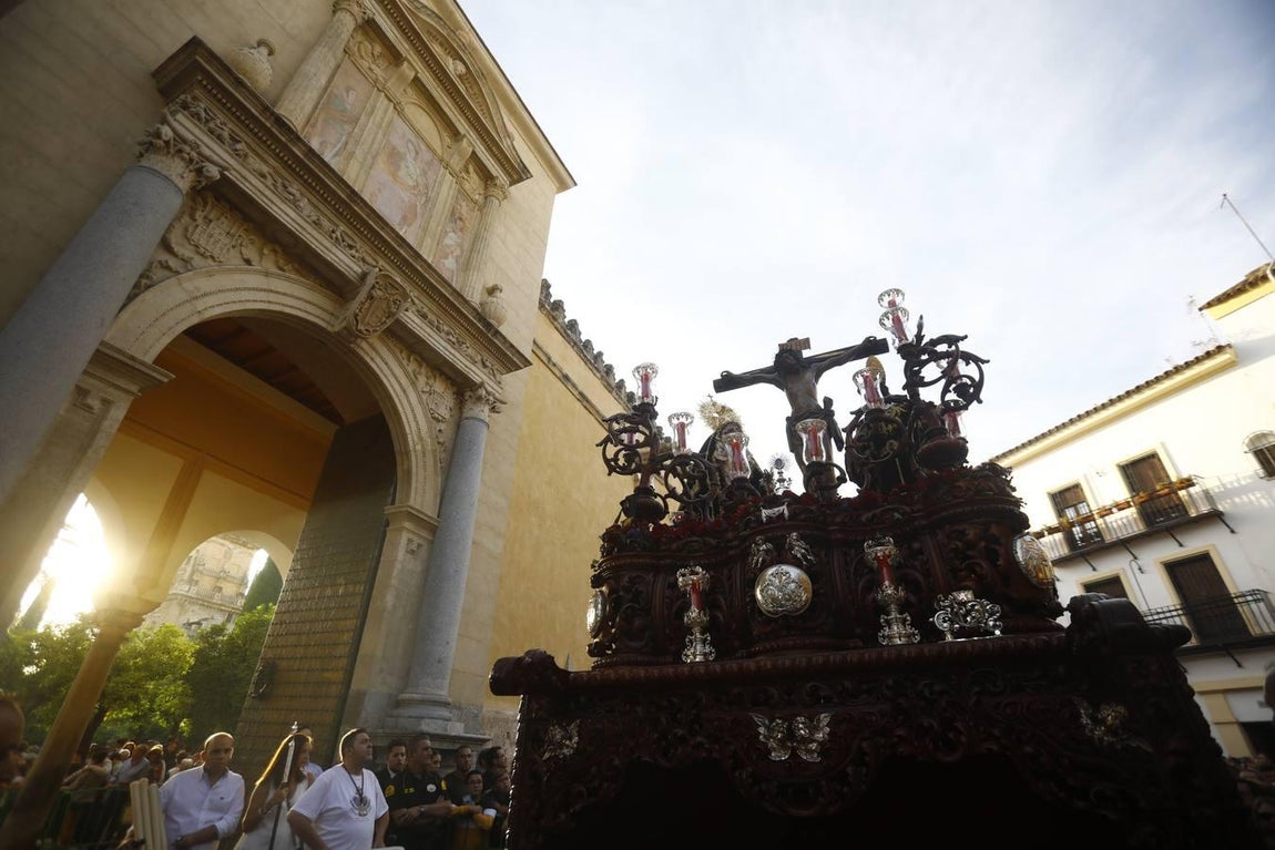 La vuelta a casa de la Magna Nazarena de Córdoba, en imágenes