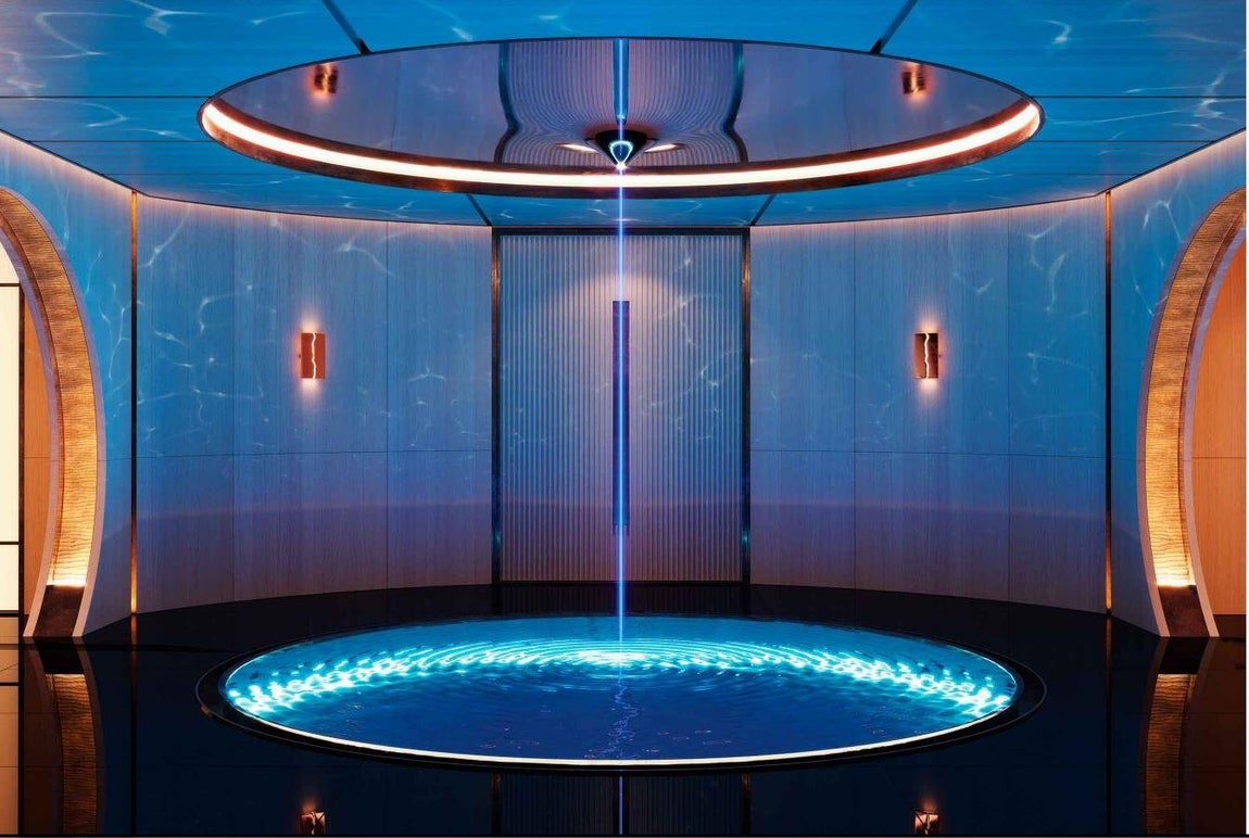 Aqua. El spa está concebido como una "experiencia espiritual" donde el sonido de la caída de agua representa la transición a la vertiente espiritual del individuo