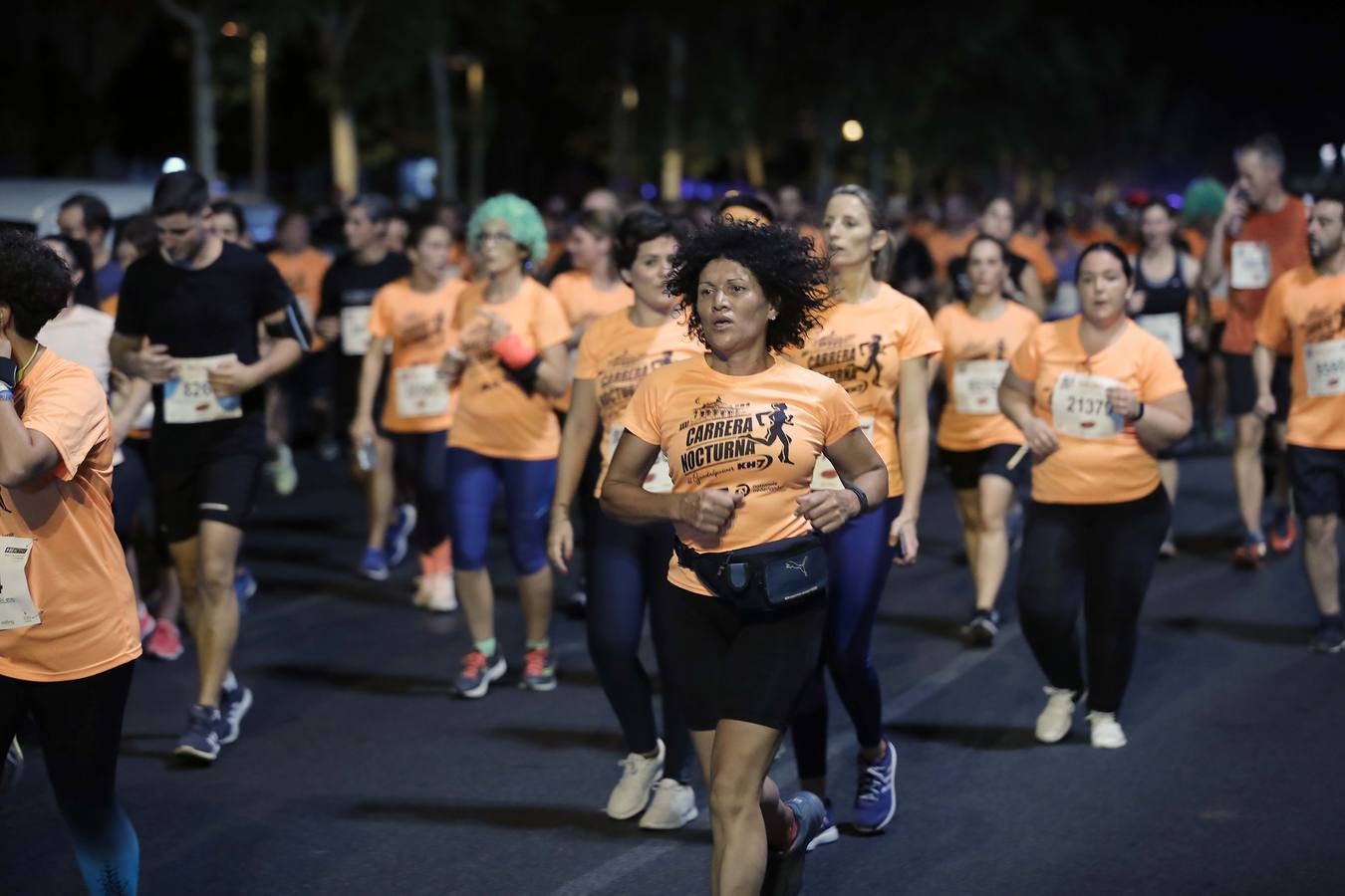 ¿Has corrido la Carrera Nocturna de Sevilla? Búscate en las fotos (II)