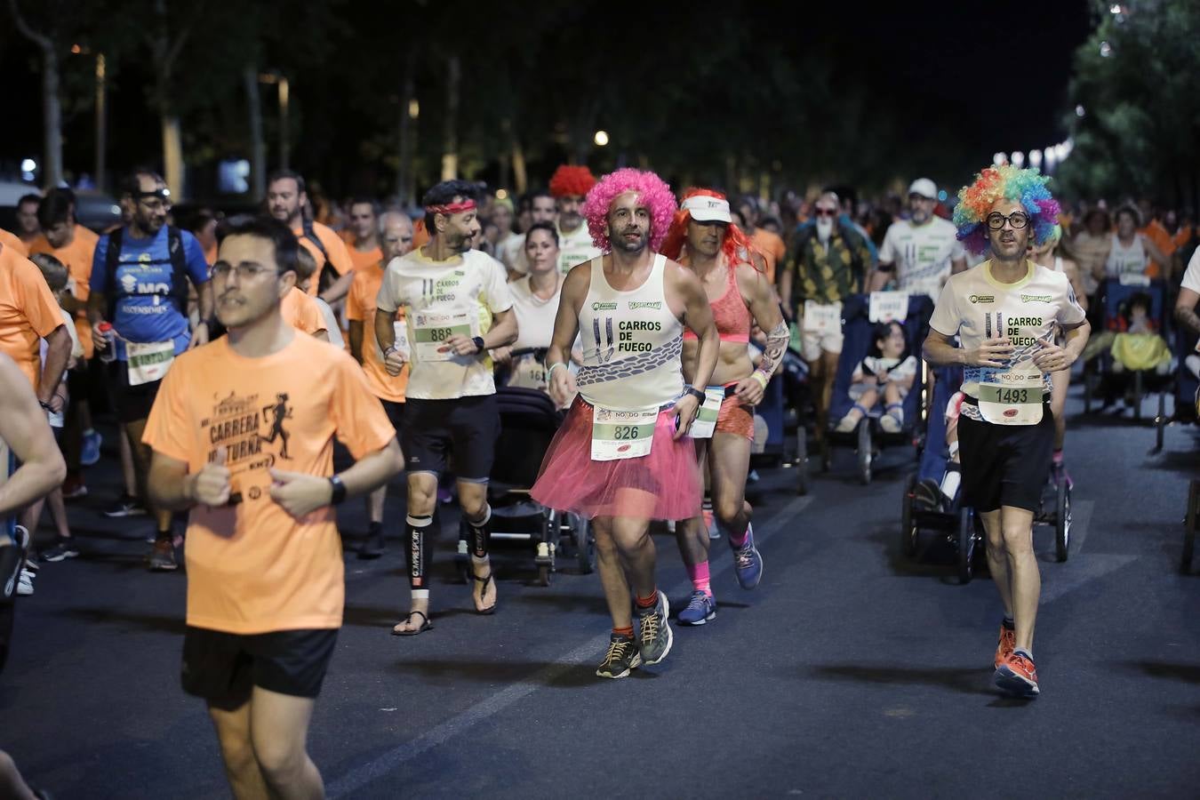 ¿Has corrido la Carrera Nocturna de Sevilla? Búscate en las fotos (II)