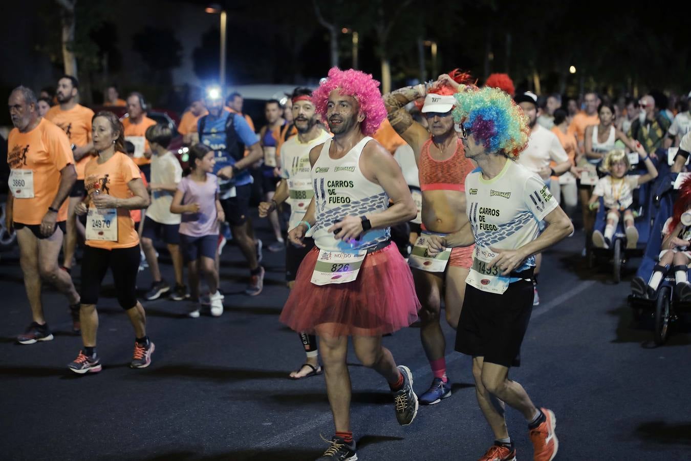 ¿Has corrido la Carrera Nocturna de Sevilla? Búscate en las fotos (II)