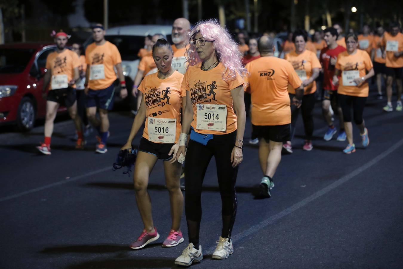 ¿Has corrido la Carrera Nocturna de Sevilla? Búscate en las fotos (III)