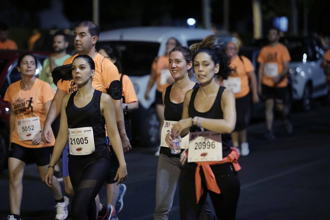 ¿Has corrido la Carrera Nocturna de Sevilla? Búscate en las fotos (III)