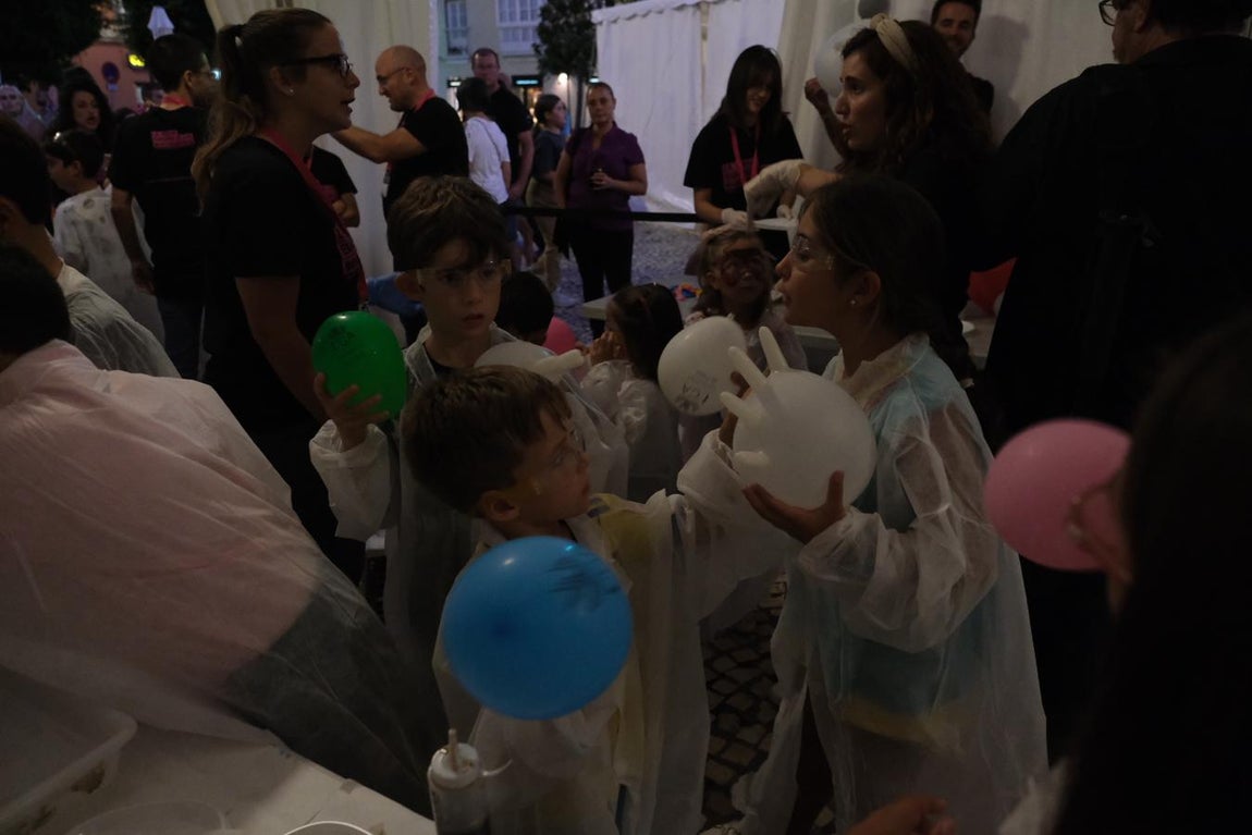 La ciencia arrasa en la Noche Europea de los Investigadores