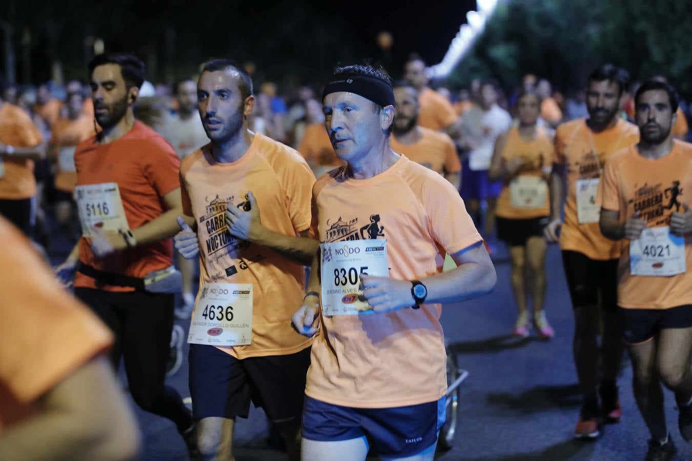 ¿Has corrido la Carrera Nocturna de Sevilla? Búscate en las fotos (V)