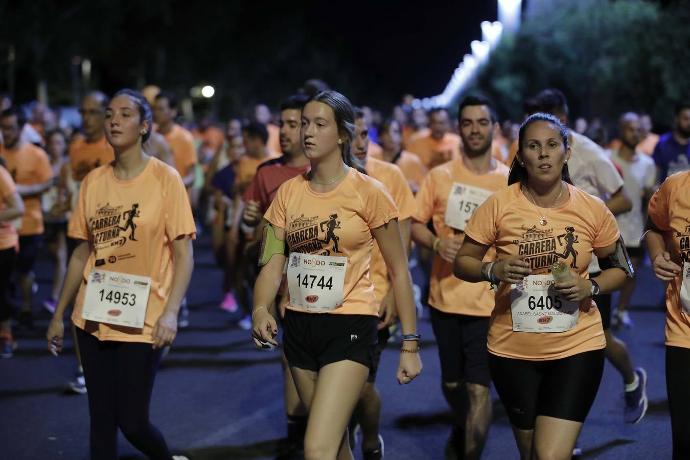 ¿Has corrido la Carrera Nocturna de Sevilla? Búscate en las fotos (V)