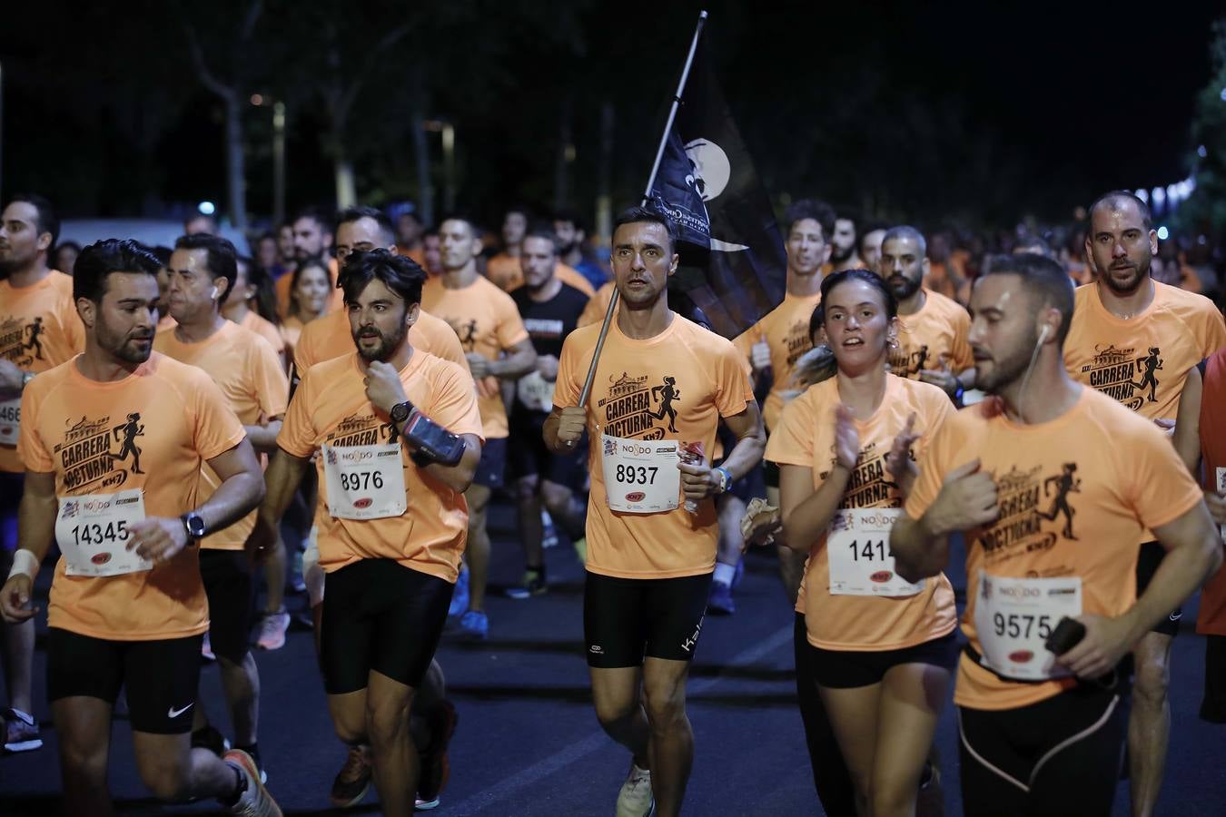 ¿Has corrido la Carrera Nocturna de Sevilla? Búscate en las fotos (V)