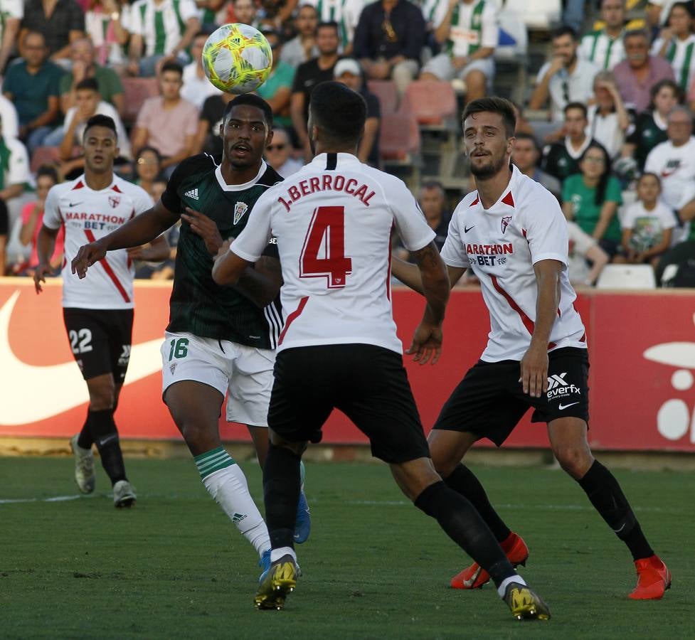 La afición blanquiverde y lo más destacado del Sevilla Atlético-Córdoba CF, en imágenes