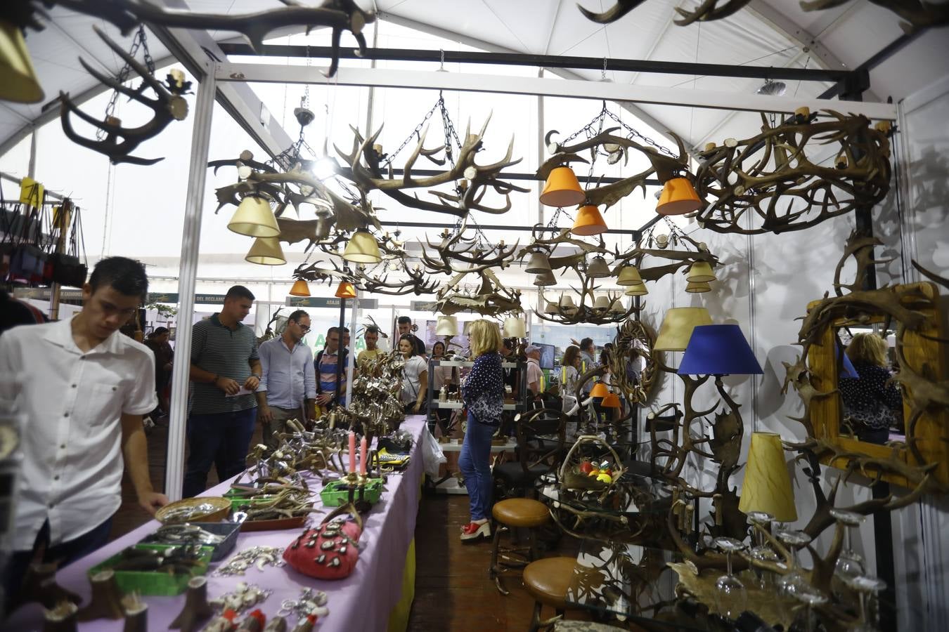 La tercera jornada de Intercaza, la feria de la caza de Córdoba, en imágenes