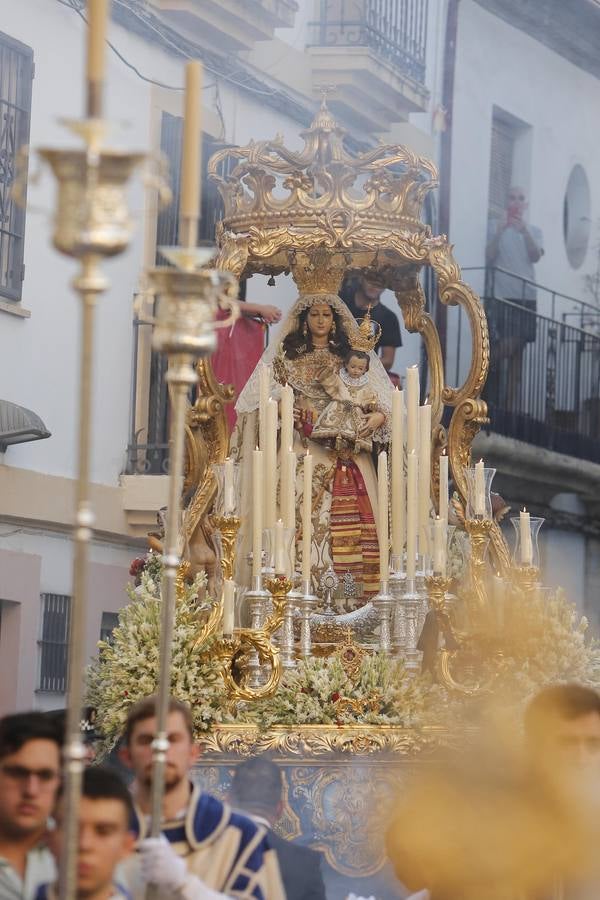 La procesión de la Virgen del Socorro de Córdoba, en imágenes